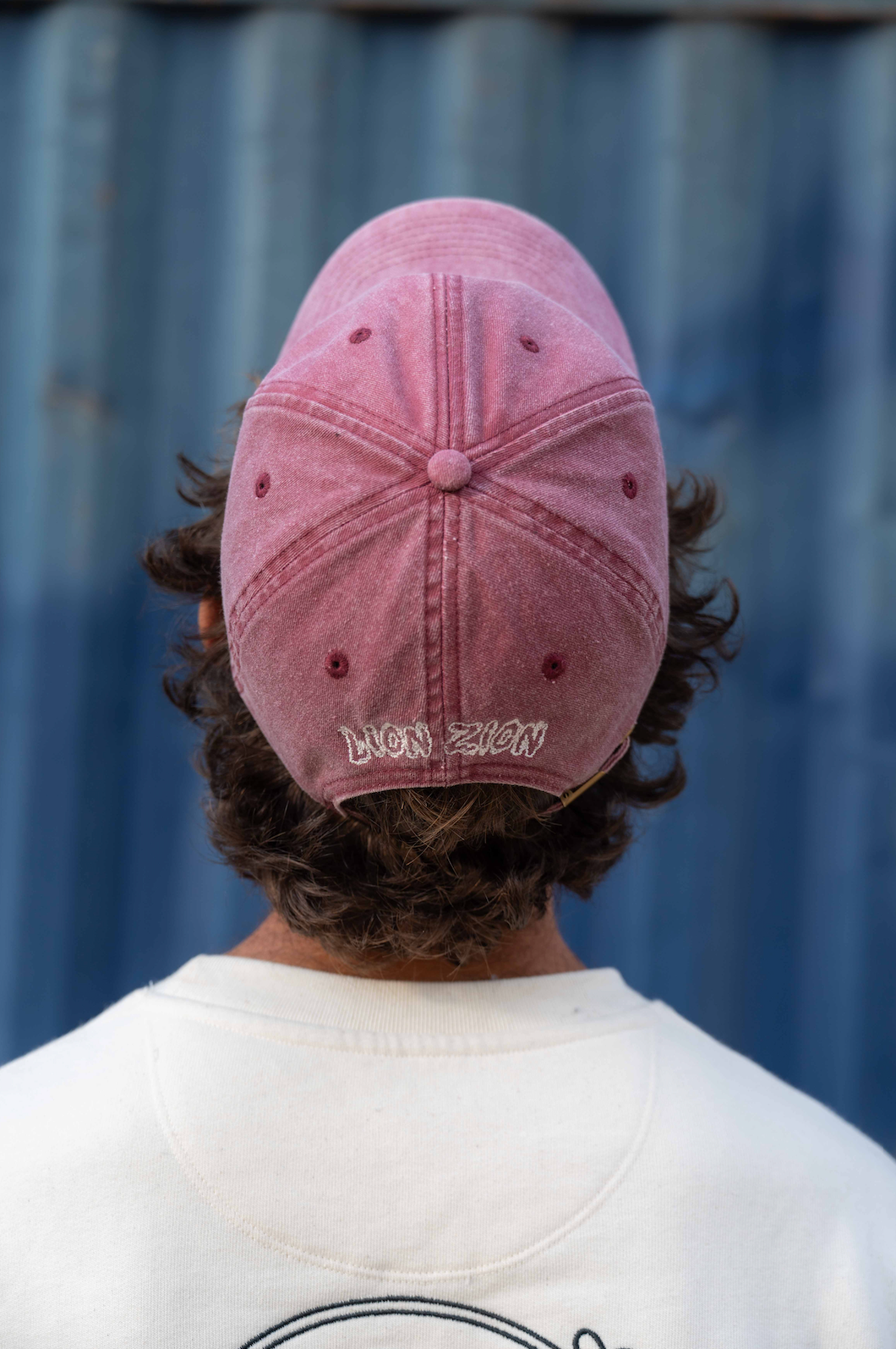 Sunset - vintage red cap